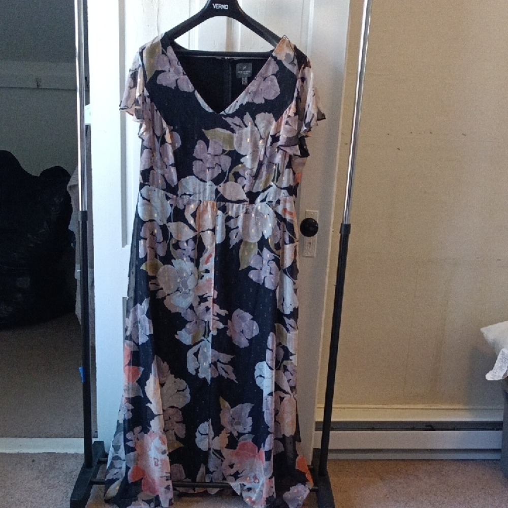 Vero Moda Floral Maxi Dress - Black and Pink